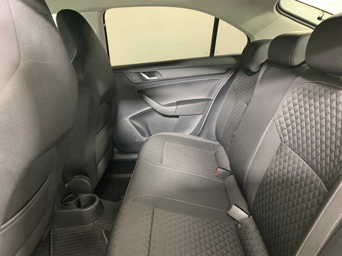 Skoda Rapid, 2015 Фото №18