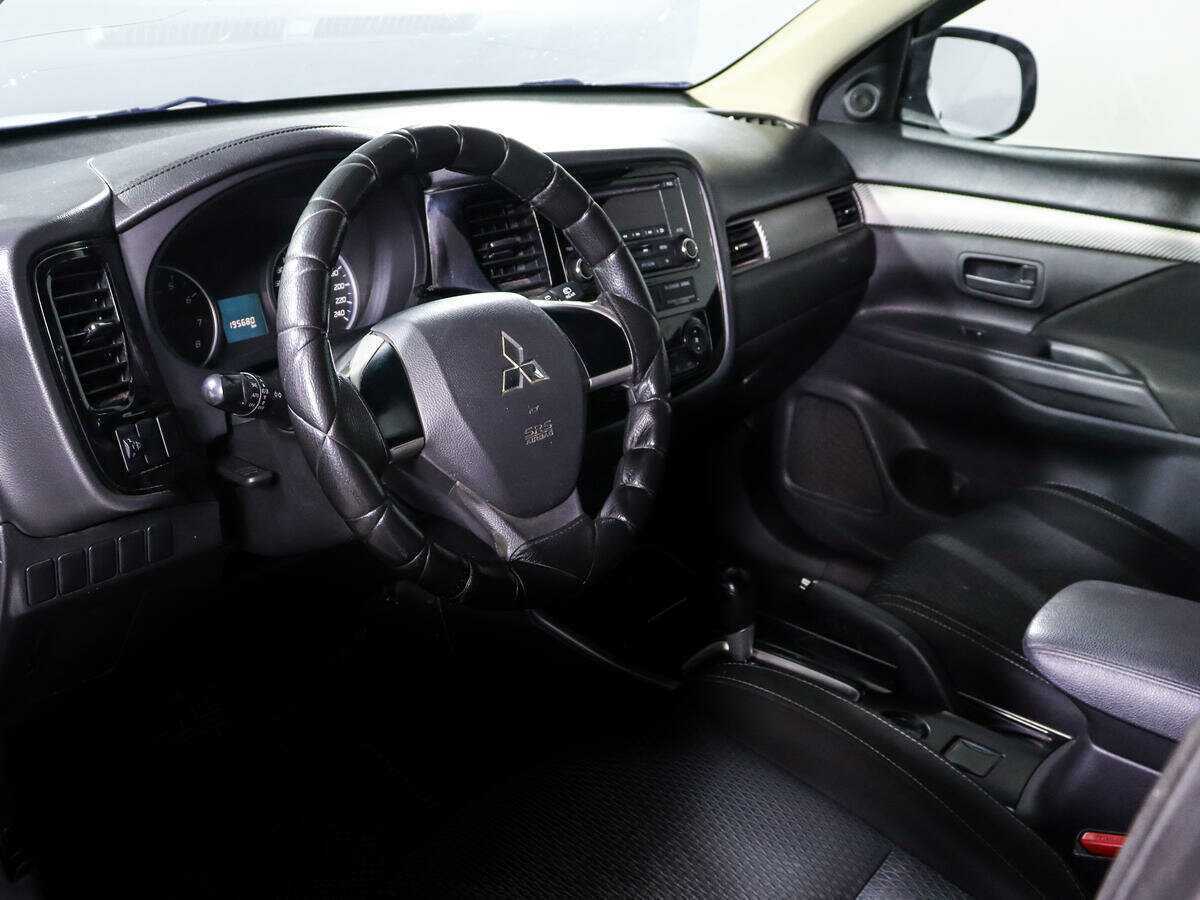 Mitsubishi Outlander, 2018 Фото №12