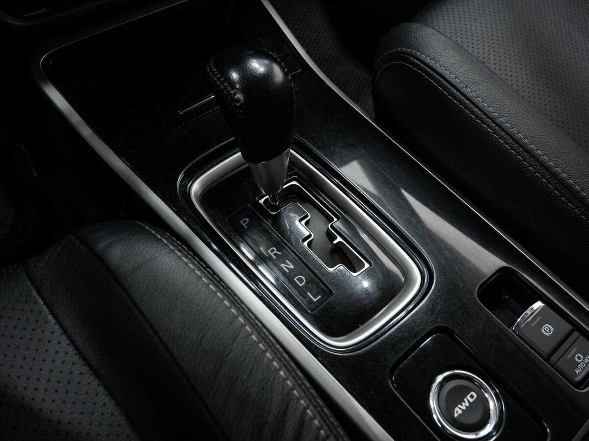 Mitsubishi Outlander, 2017 Фото №17