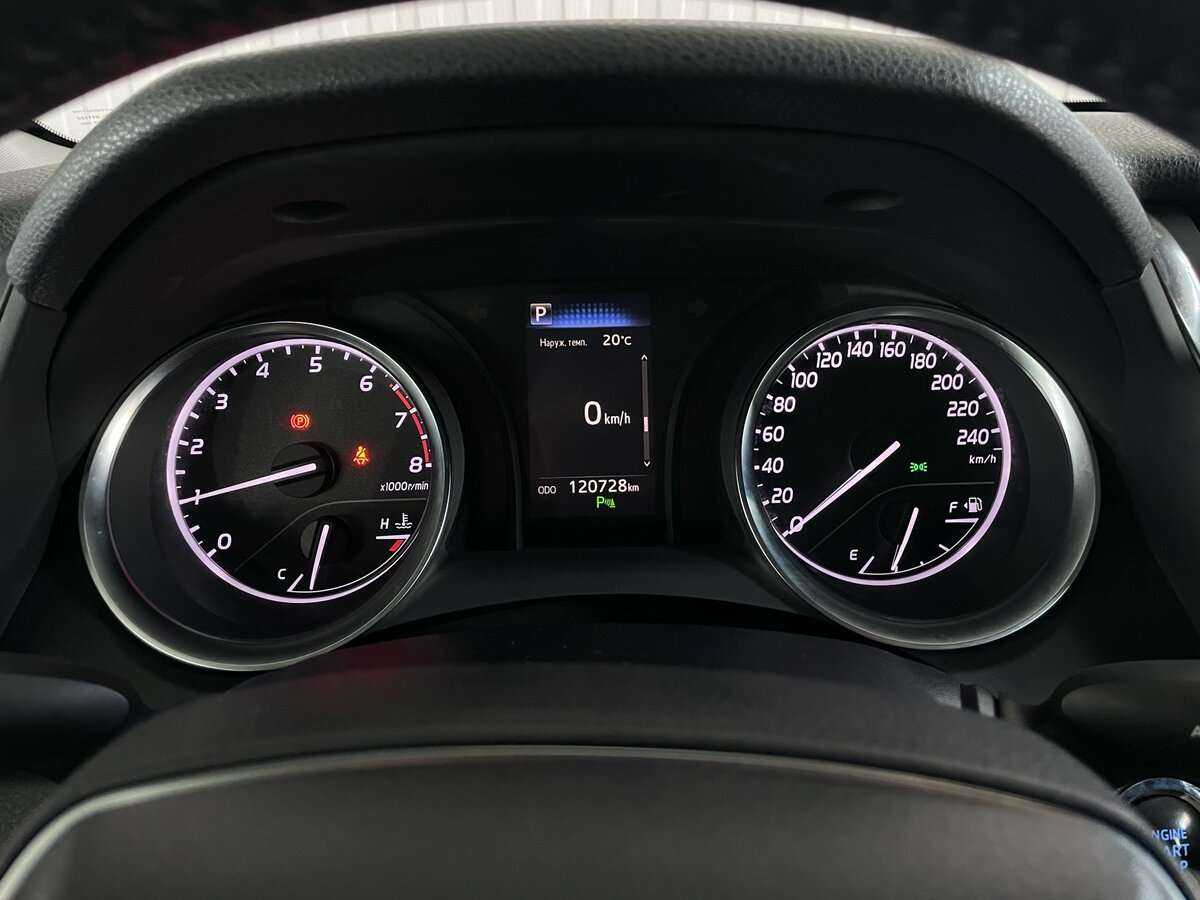 Toyota Camry, 2018 Фото №11