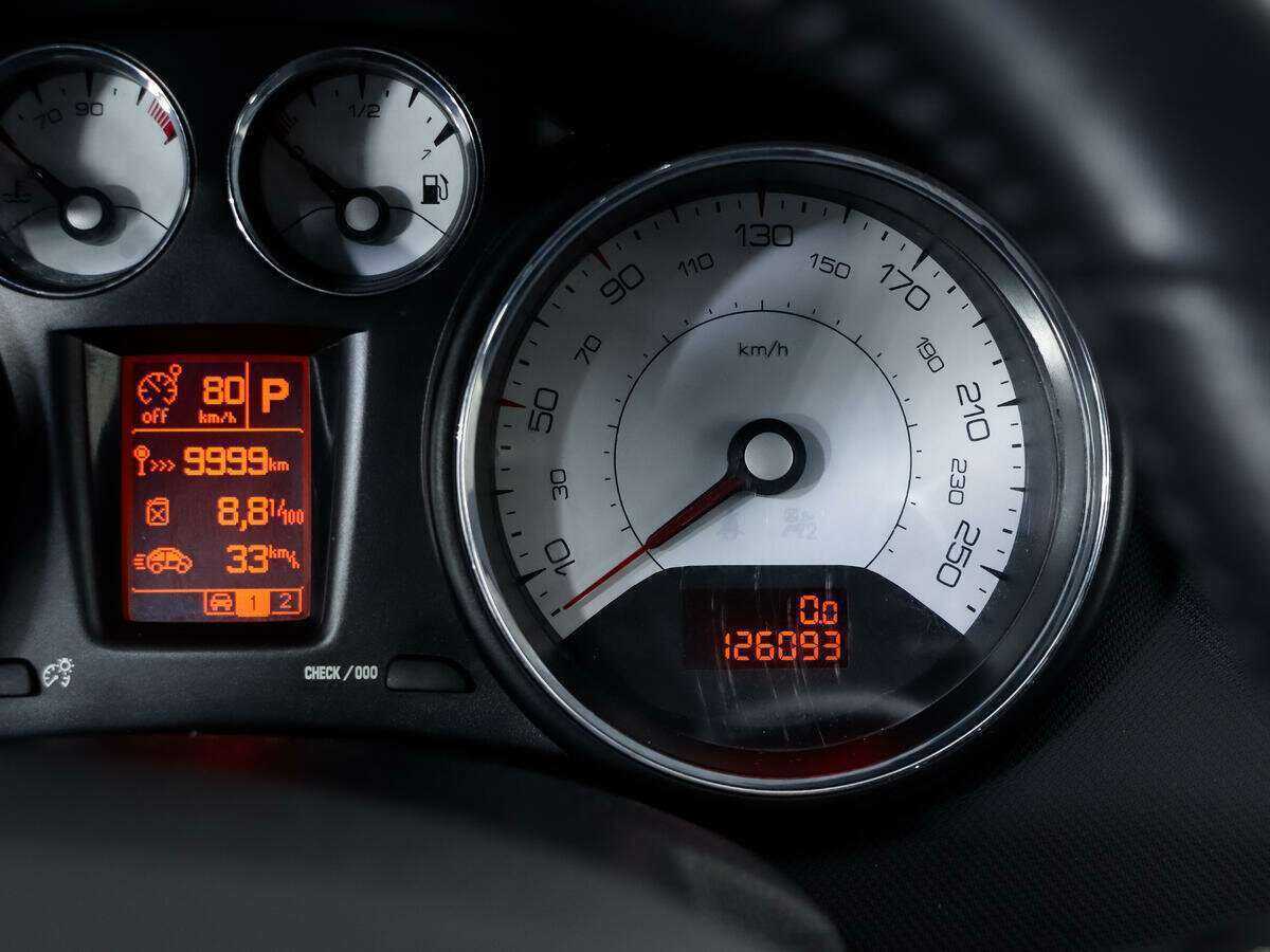 Peugeot 408, 2016 Фото №16