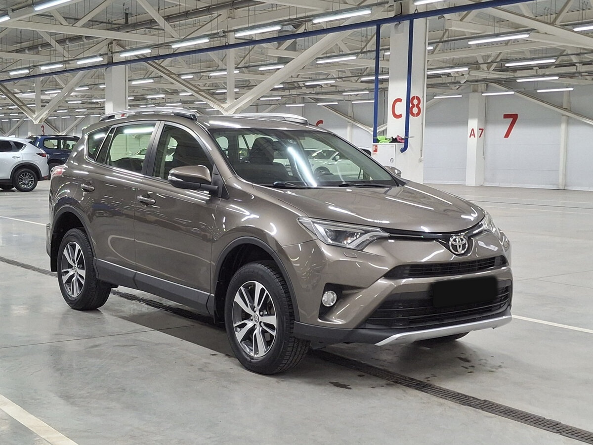 Toyota RAV4 IV (XA40) Рестайлинг, 2015 Фото №3
