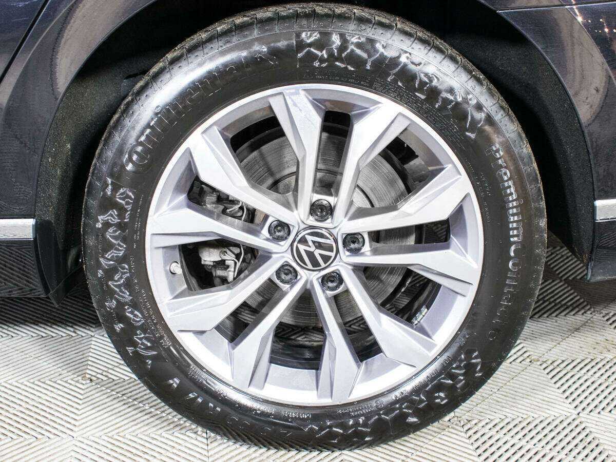 Volkswagen Passat, 2021 Фото №16