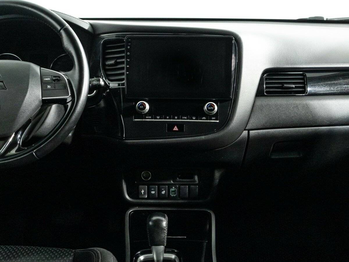 Mitsubishi Outlander, 2020 Фото №12