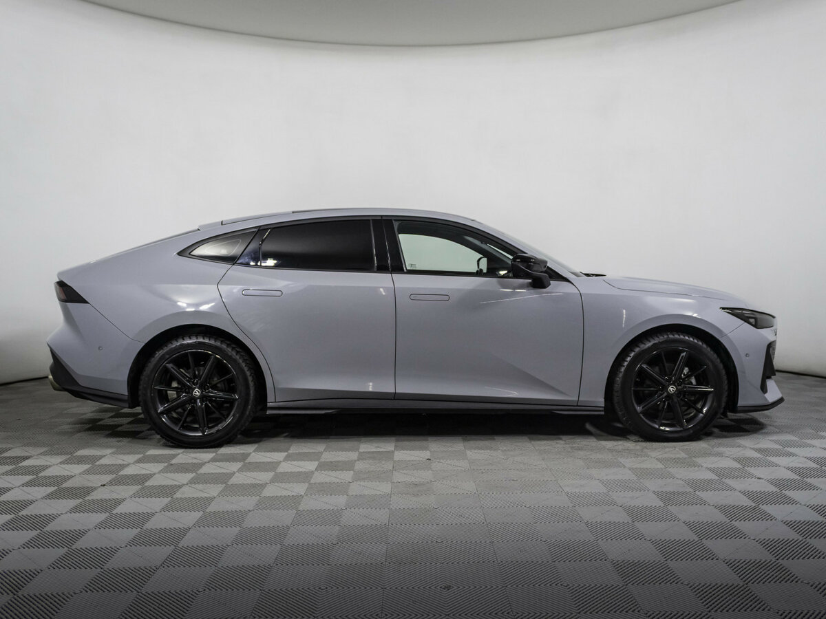 Changan UNI-V I, 2023 Фото №4