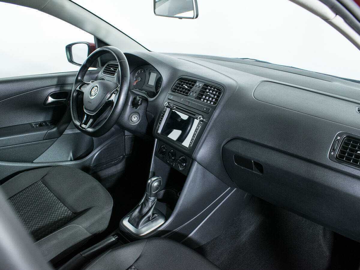 Volkswagen Polo, 2016 Фото №9