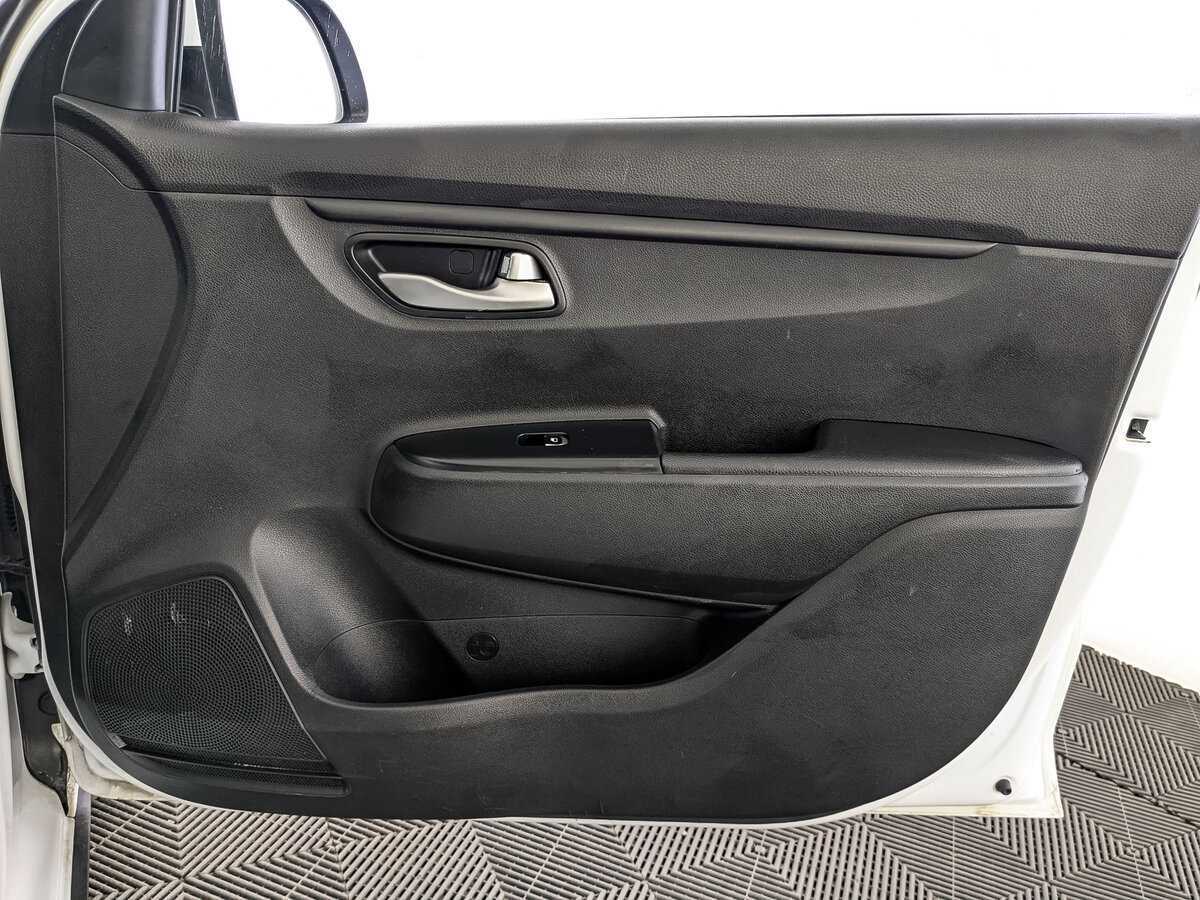 Kia Rio X-Line, 2020 Фото №21