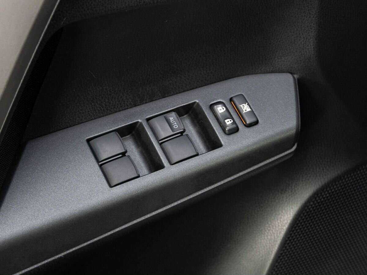 Toyota RAV4, 2018 Фото №20