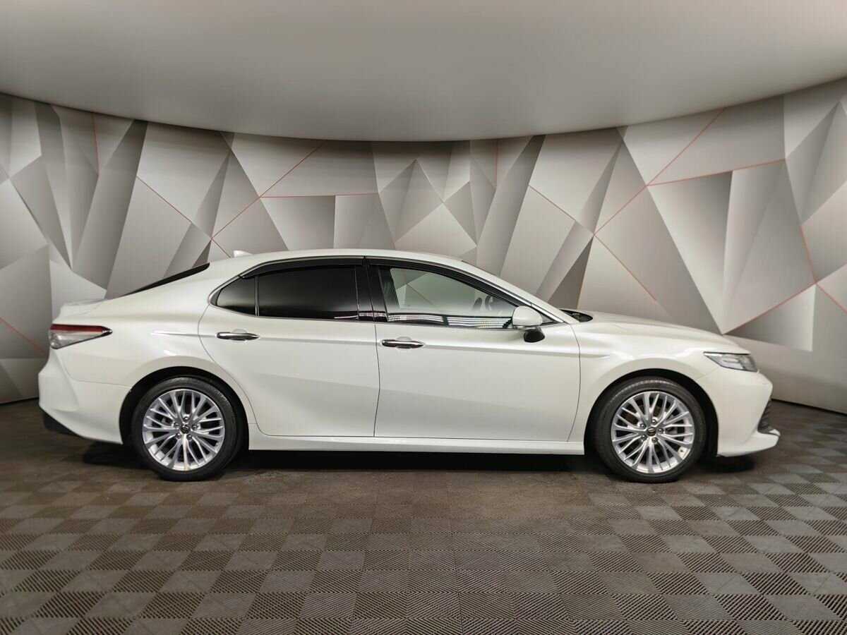 Toyota Camry, 2020 Фото №6