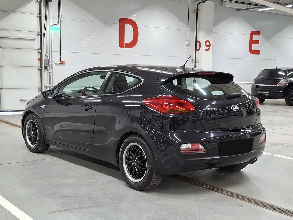 Kia Ceed II Рестайлинг, 2015 Фото №7