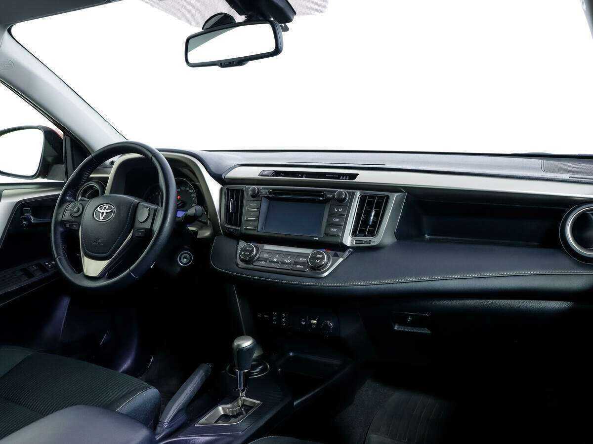 Toyota RAV4, 2015 Фото №7