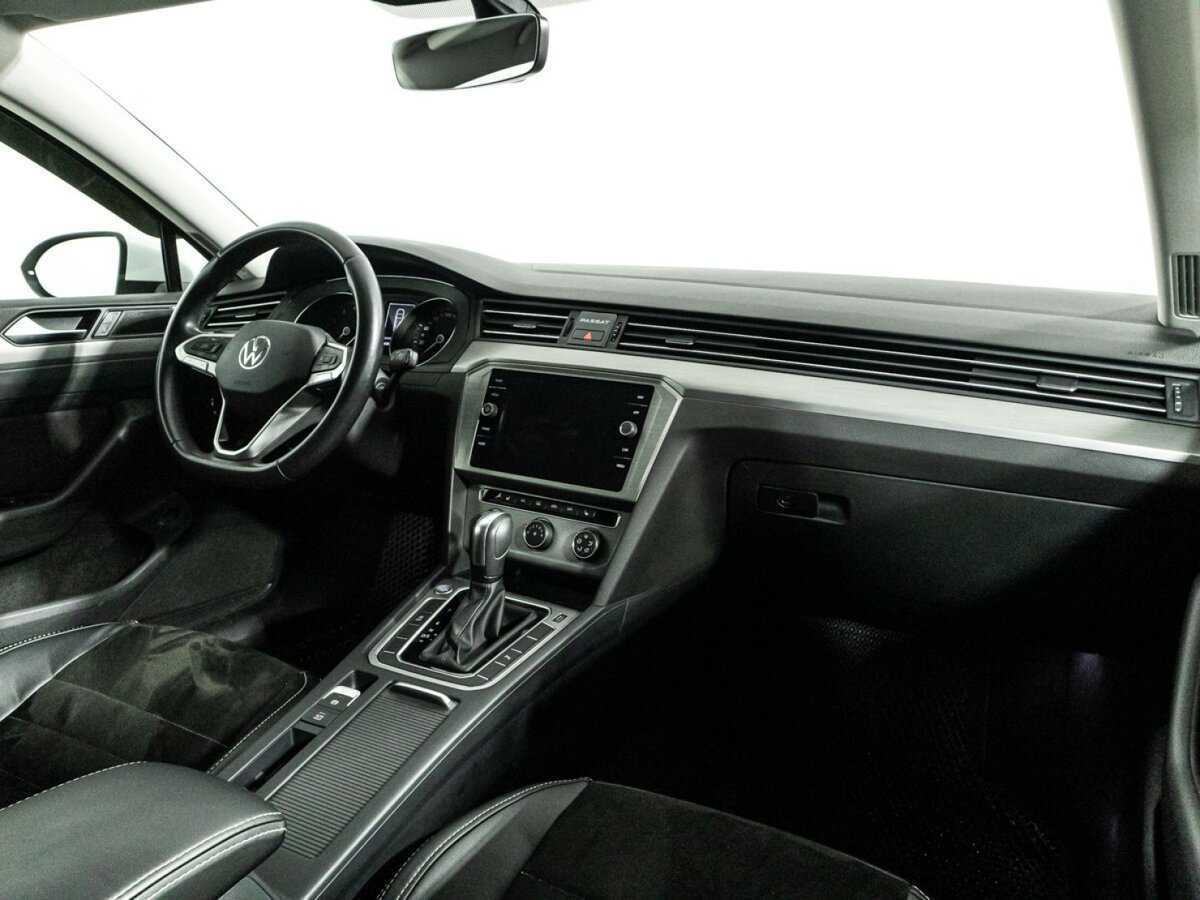 Volkswagen Passat, 2021 Фото №9
