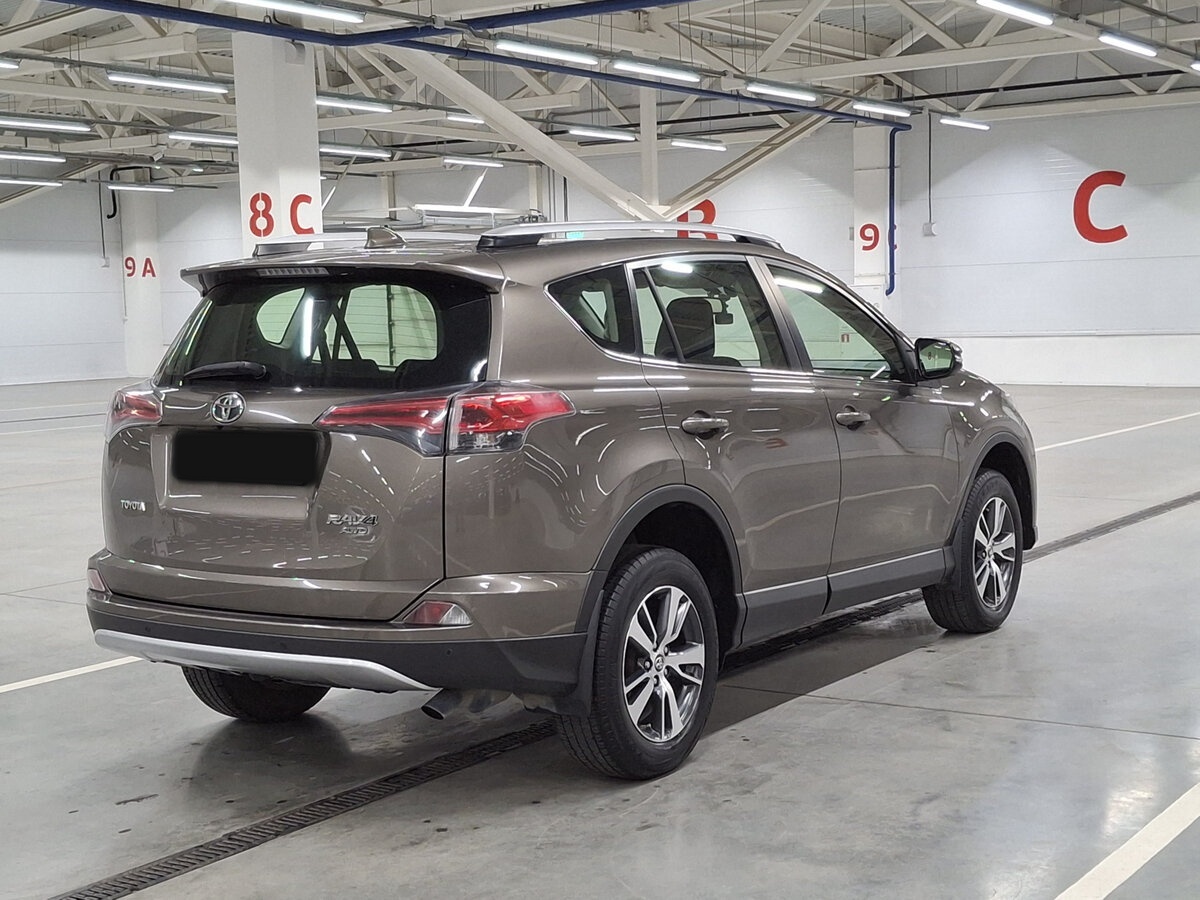 Toyota RAV4 IV (XA40) Рестайлинг, 2015 Фото №5