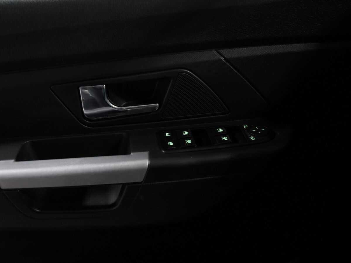 УАЗ Patriot, 2023 Фото №11