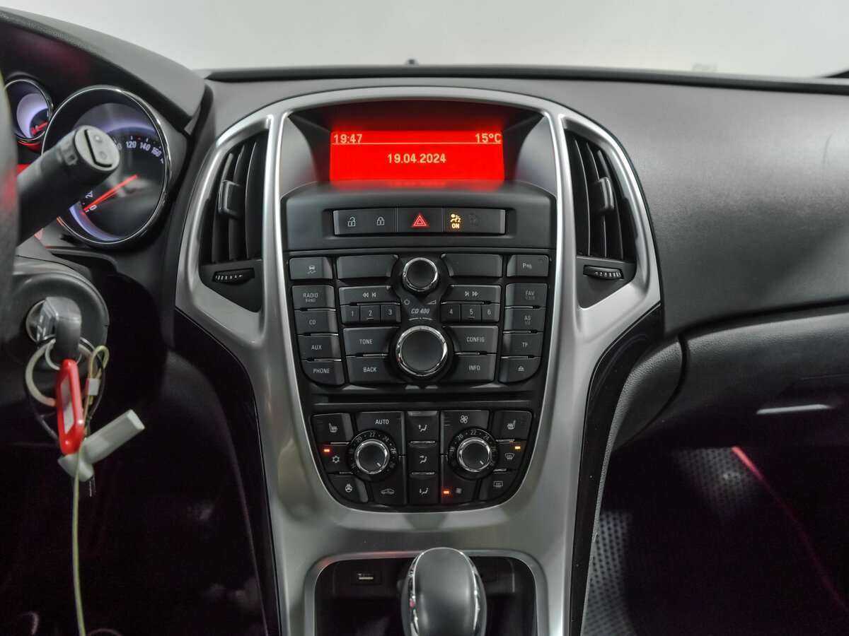 Opel Astra GTC, 2013 Фото №7