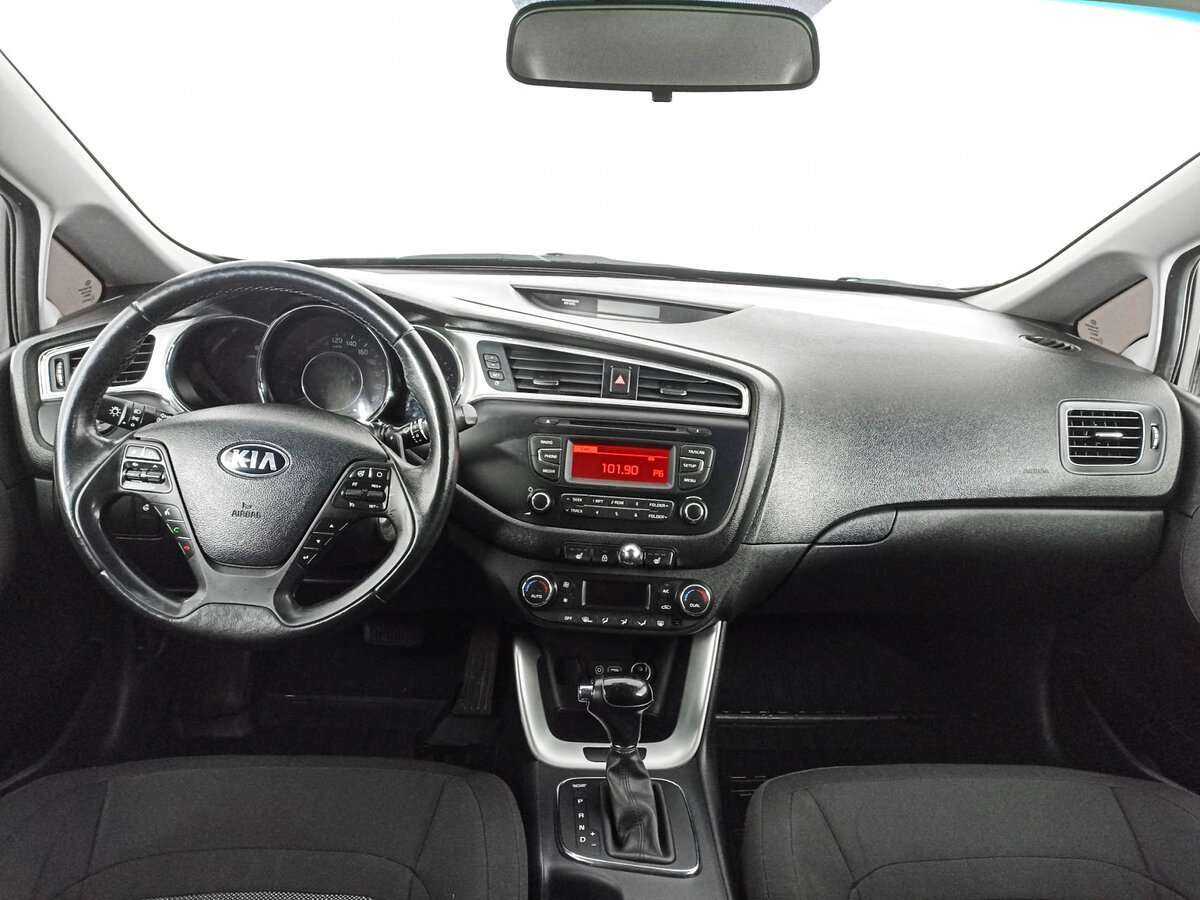 Kia Ceed, 2018 Фото №12