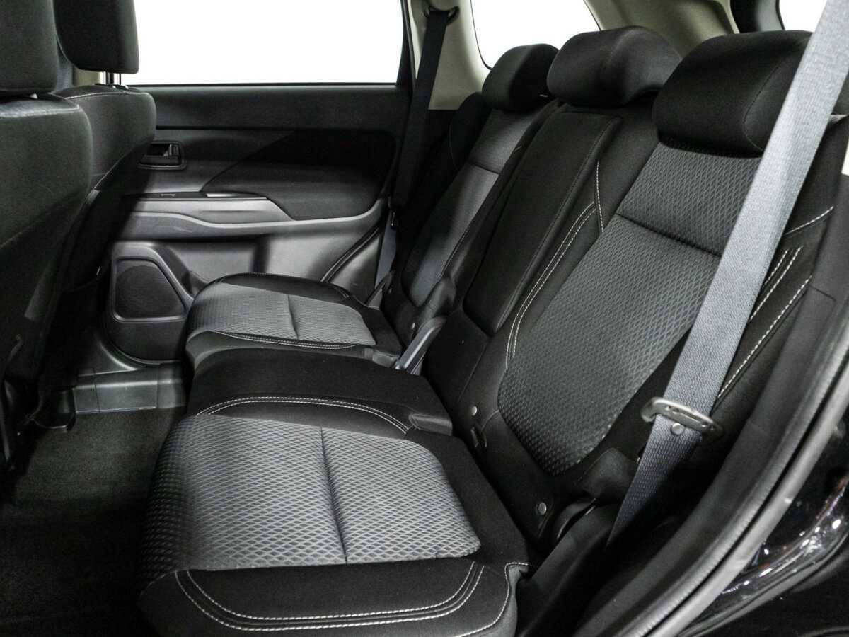 Mitsubishi Outlander, 2021 Фото №9