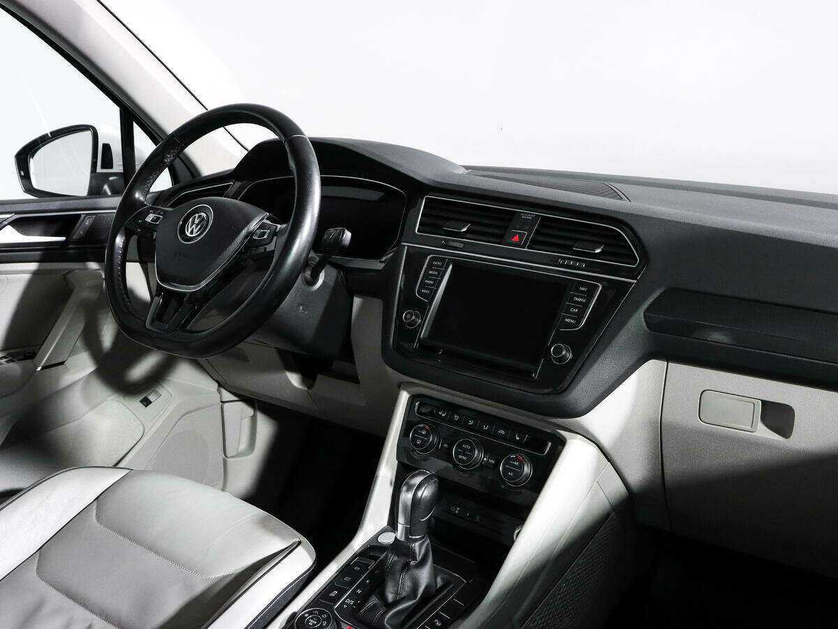 Volkswagen Tiguan, 2017 Фото №7