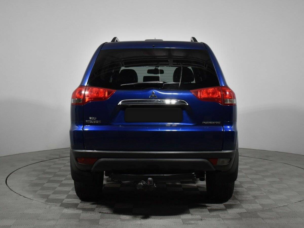 Mitsubishi Pajero Sport, 2015 Фото №5