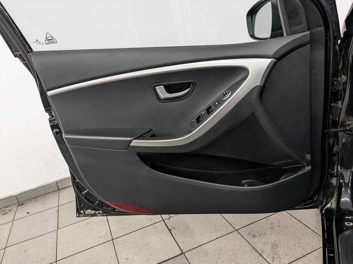 Hyundai i30, 2015 Фото №19