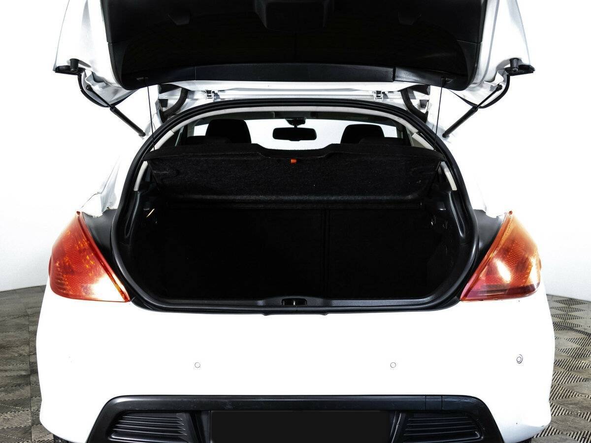 Peugeot 308, 2012 Фото №13