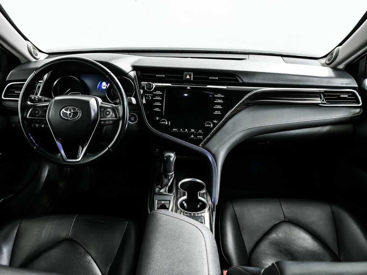 Toyota Camry, 2018 Фото №10