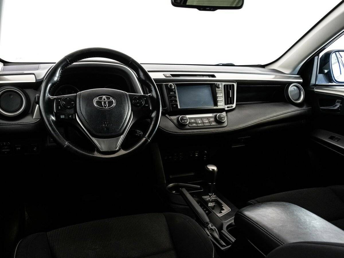 Toyota RAV4, 2017 Фото №9