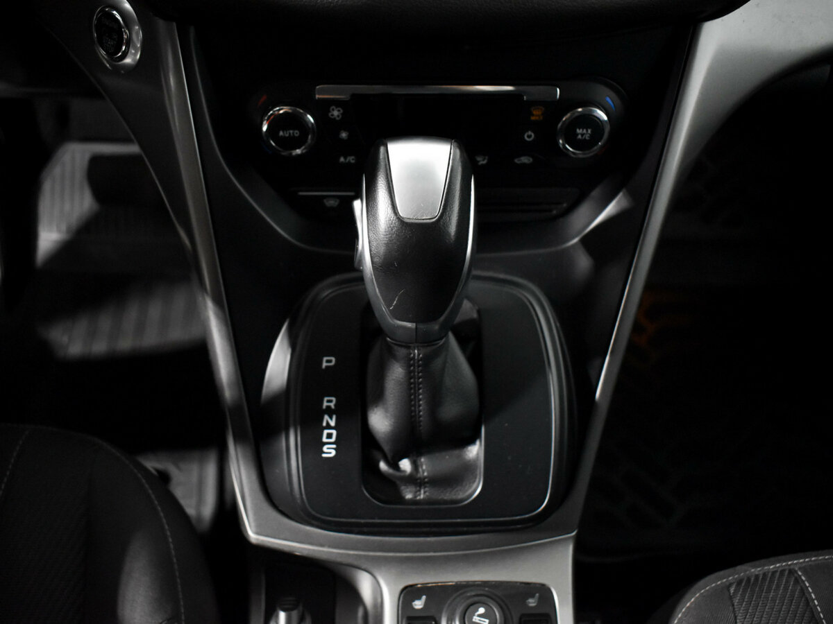 Ford Kuga II, 2014 Фото №9