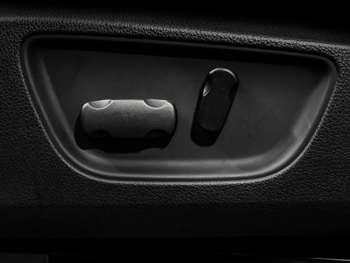 Mitsubishi Pajero Sport, 2017 Фото №15