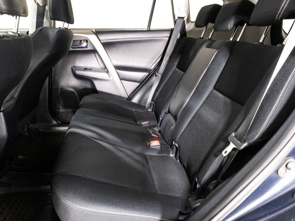 Toyota RAV4, 2015 Фото №10