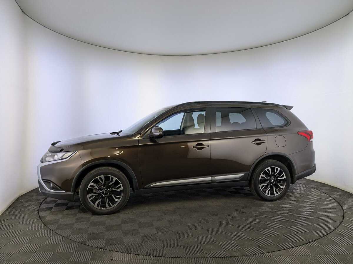 Mitsubishi Outlander, 2022 Фото №8