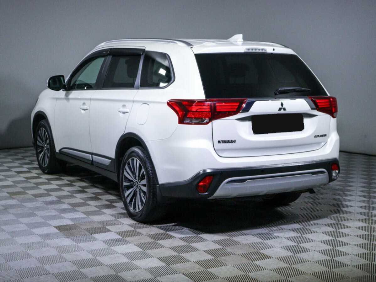 Mitsubishi Outlander, 2018 Фото №7