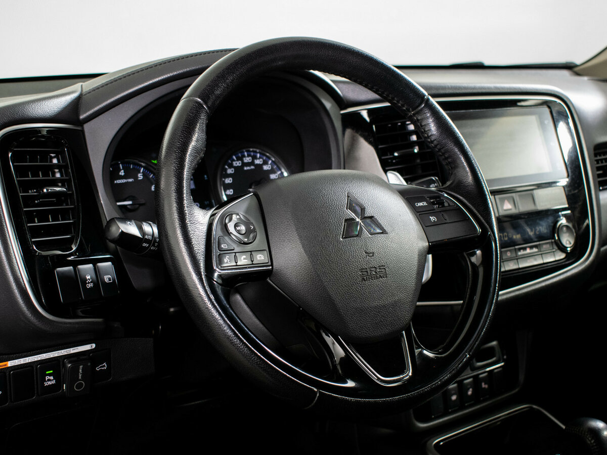Mitsubishi Outlander III Рестайлинг 2, 2017 Фото №13