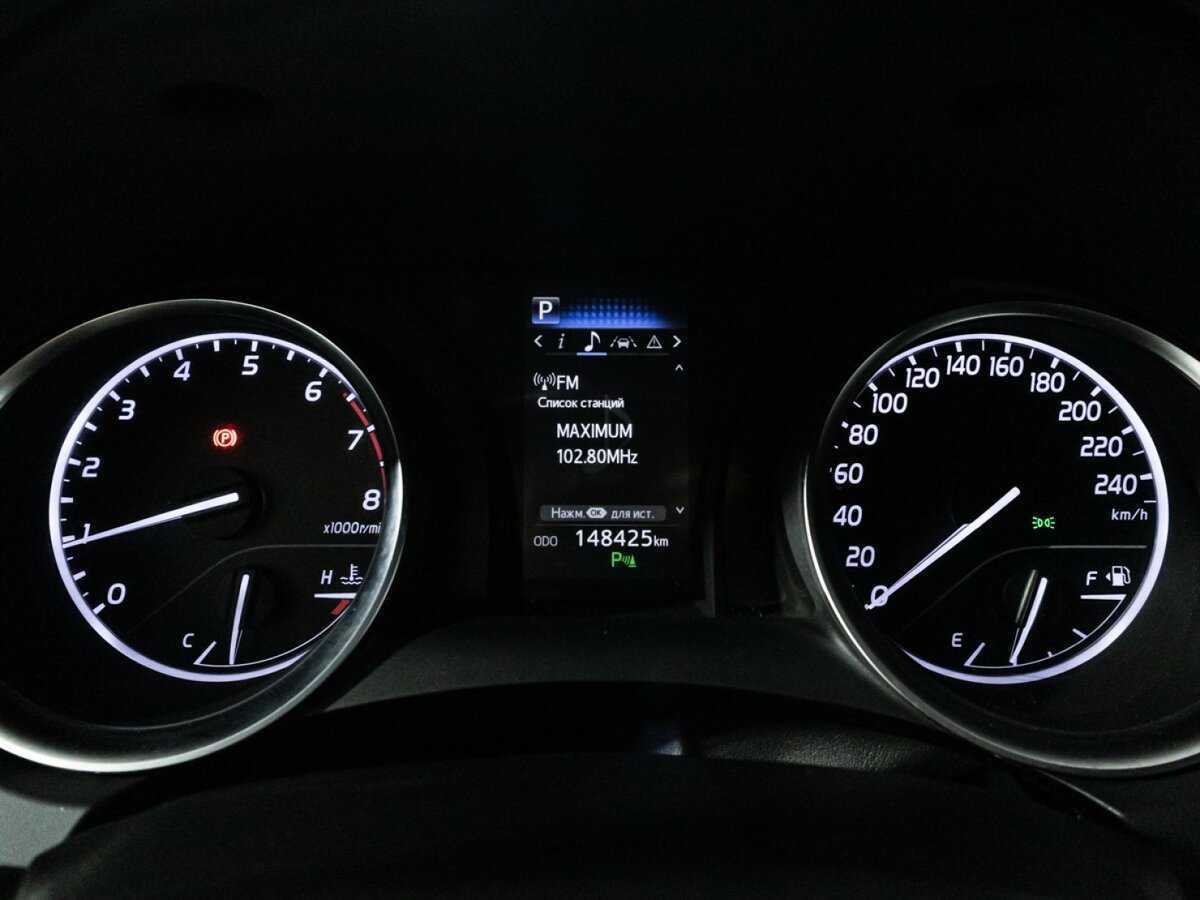 Toyota Camry, 2020 Фото №12