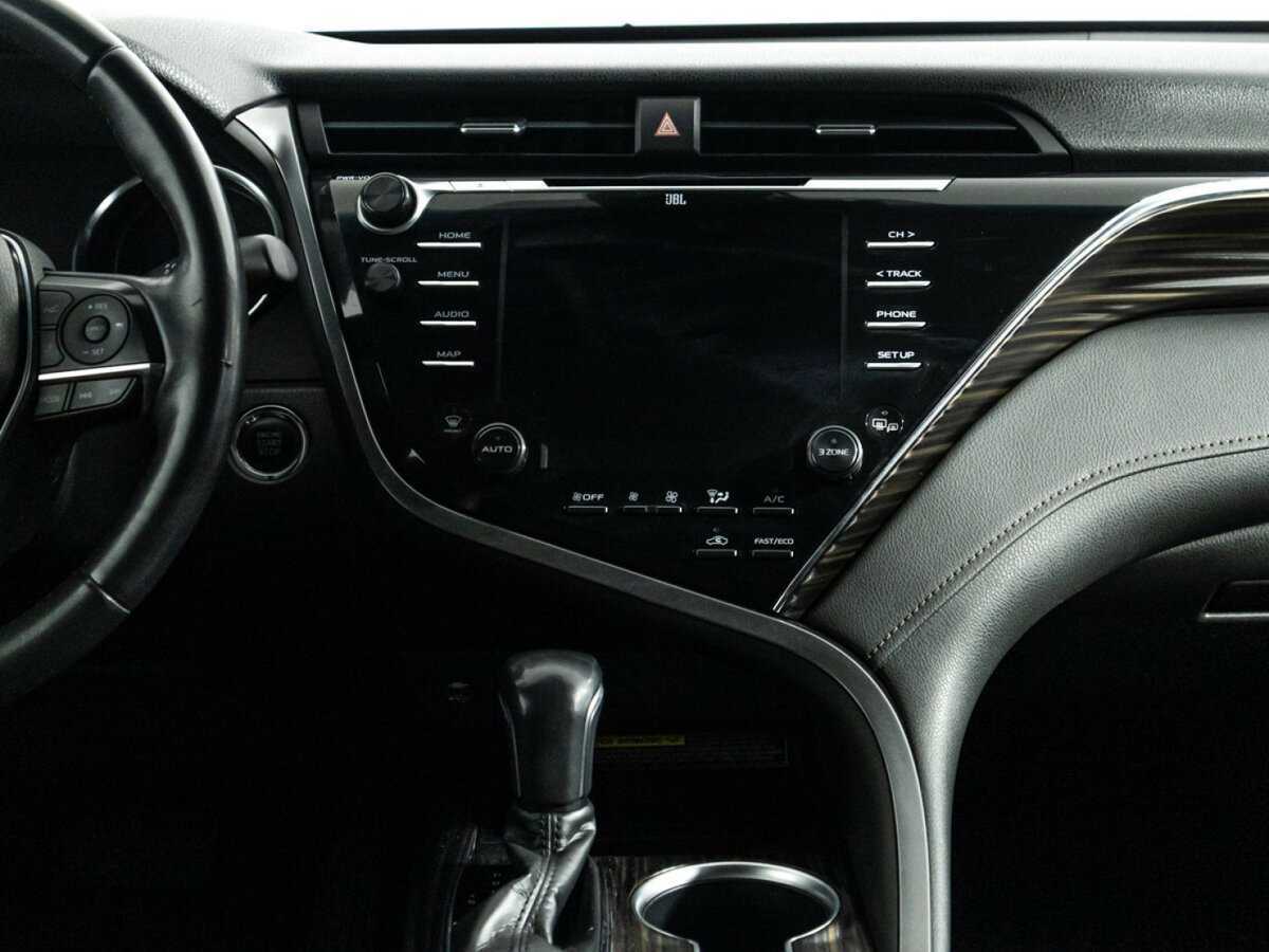 Toyota Camry, 2018 Фото №14