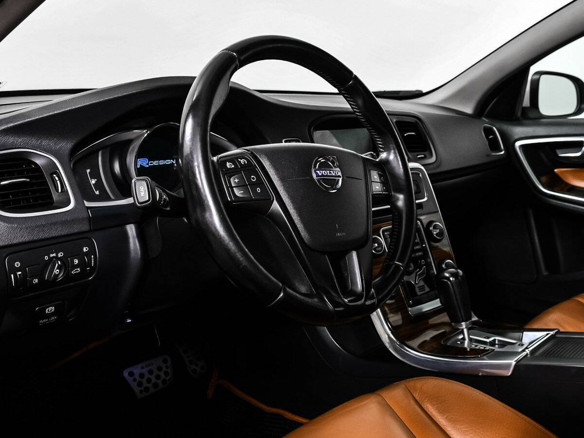 Volvo S60, 2012 Фото №12