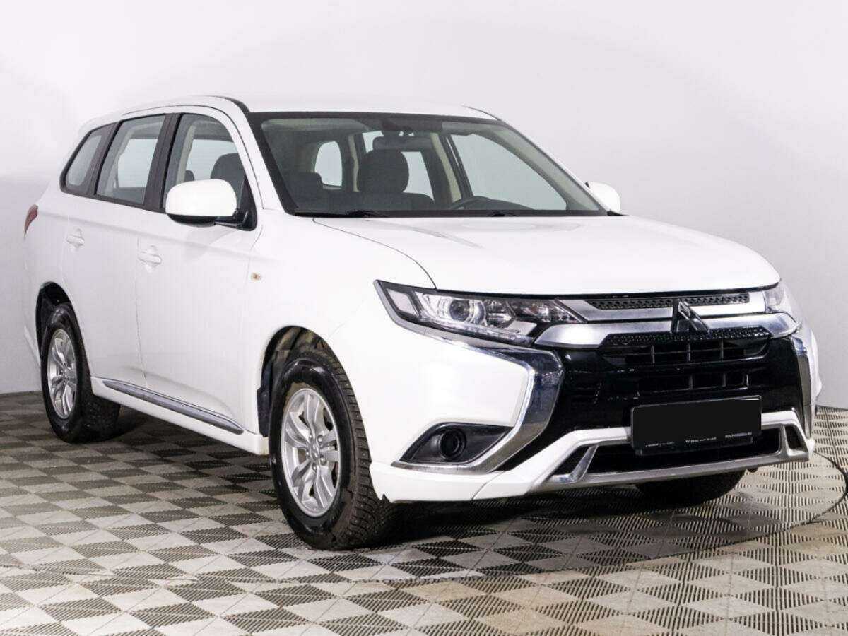Mitsubishi Outlander, 2022 Фото №3
