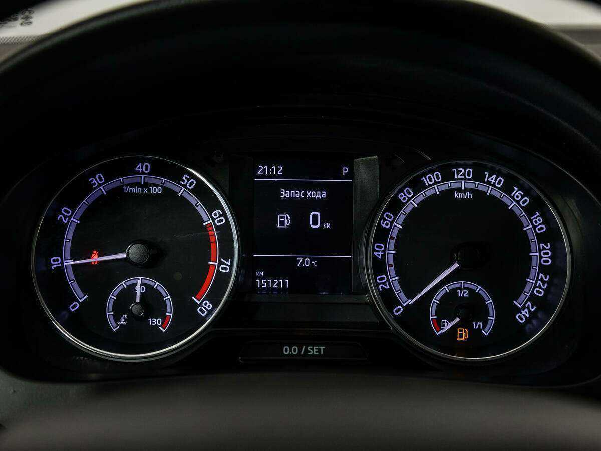 Skoda Rapid, 2017 Фото №12