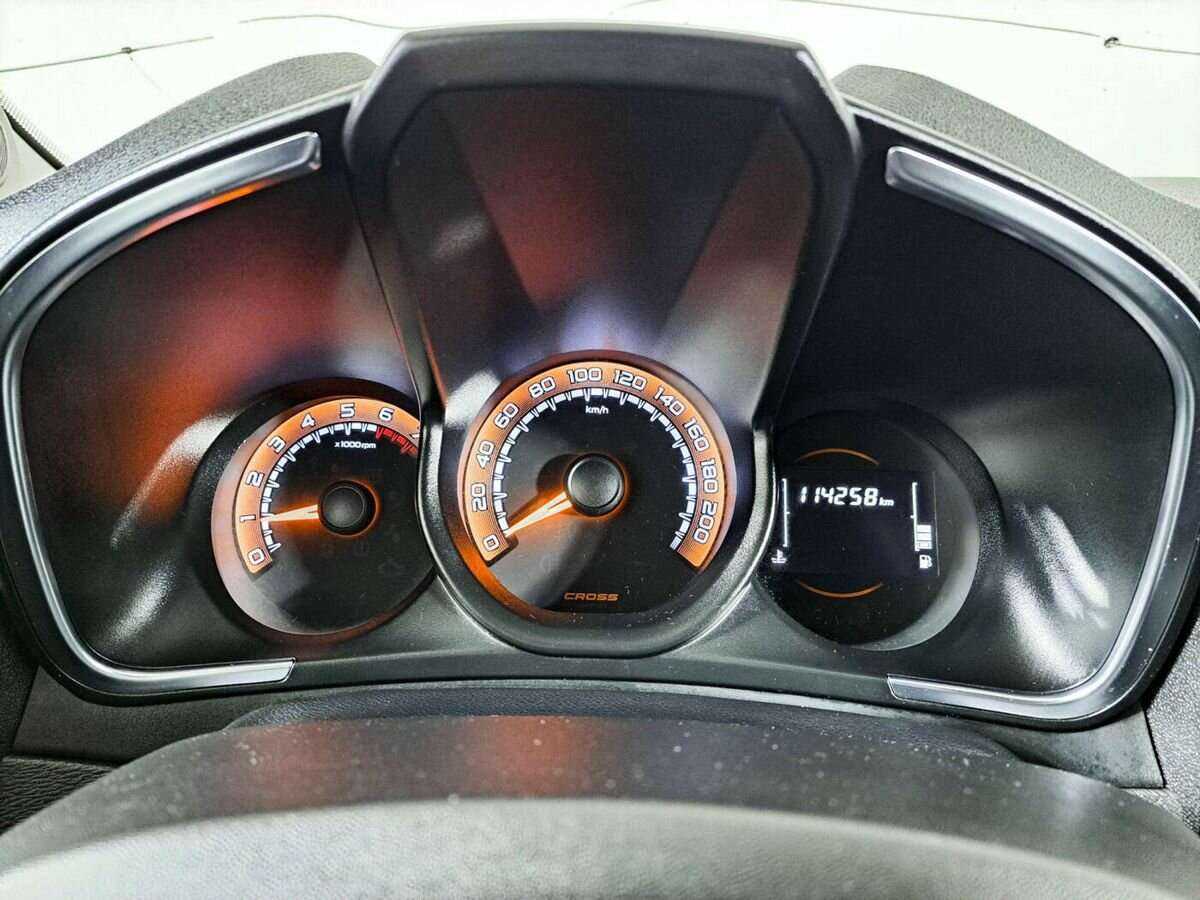 Lada (ВАЗ) XRAY Cross, 2019 Фото №11