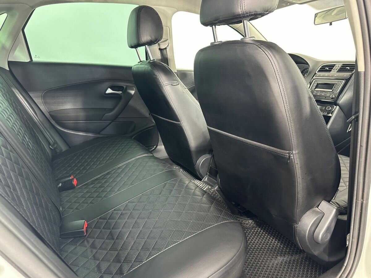 Volkswagen Polo, 2018 Фото №16