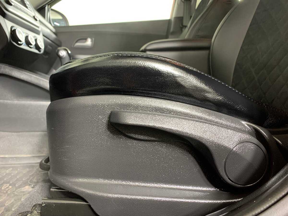 Kia Rio, 2017 Фото №15