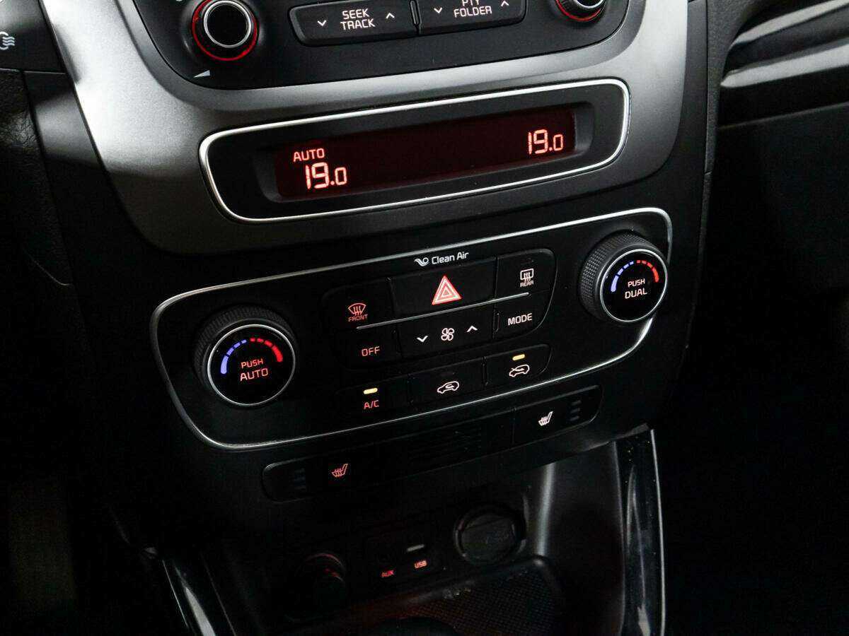 Kia Sorento, 2019 Фото №17