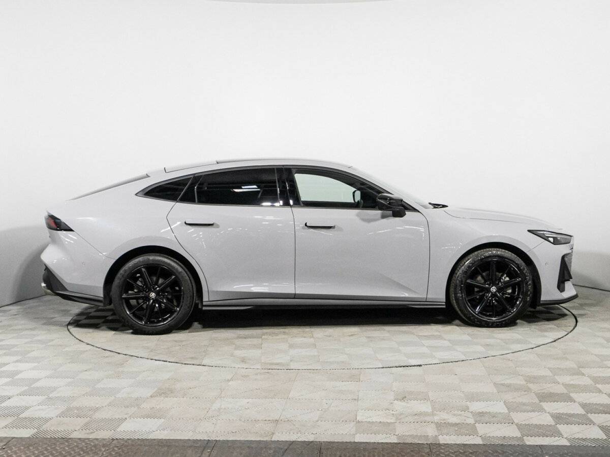 Changan UNI-V, 2023 Фото №4