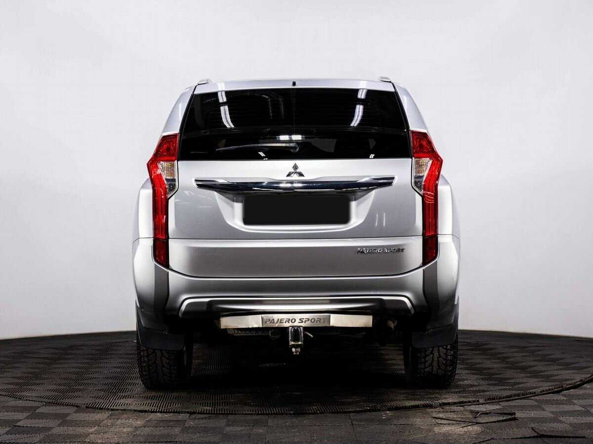 Mitsubishi Pajero Sport, 2017 Фото №5