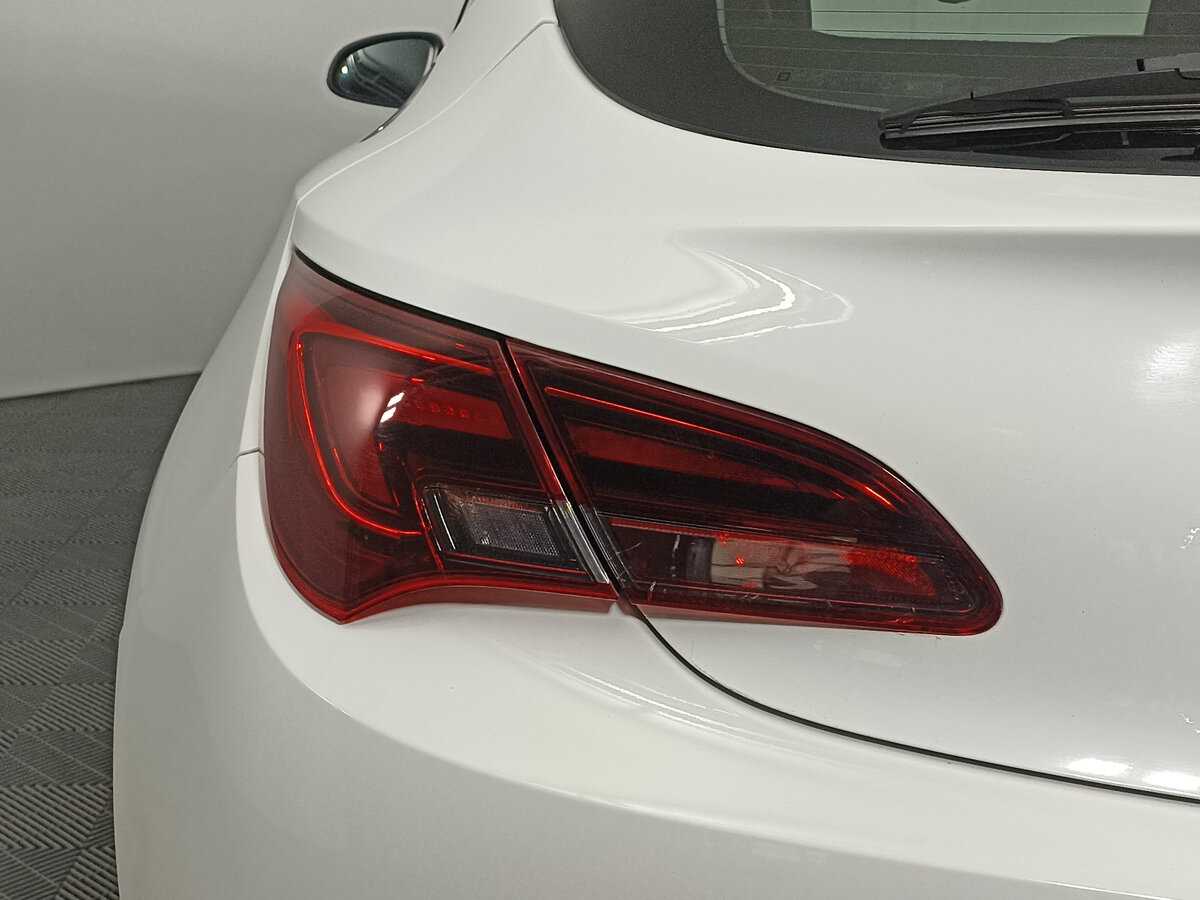 Opel Astra GTC, 2013 Фото №8
