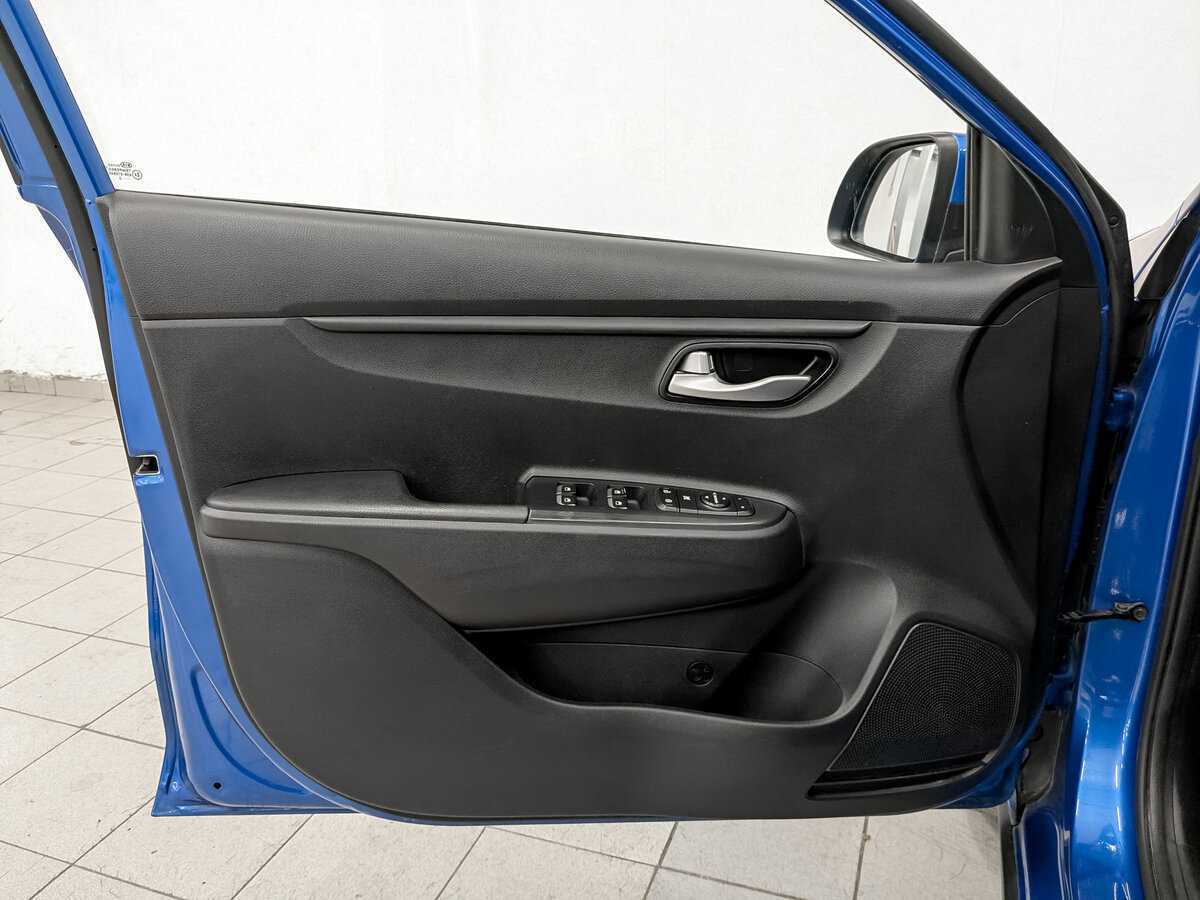 Kia Rio X-Line, 2020 Фото №17