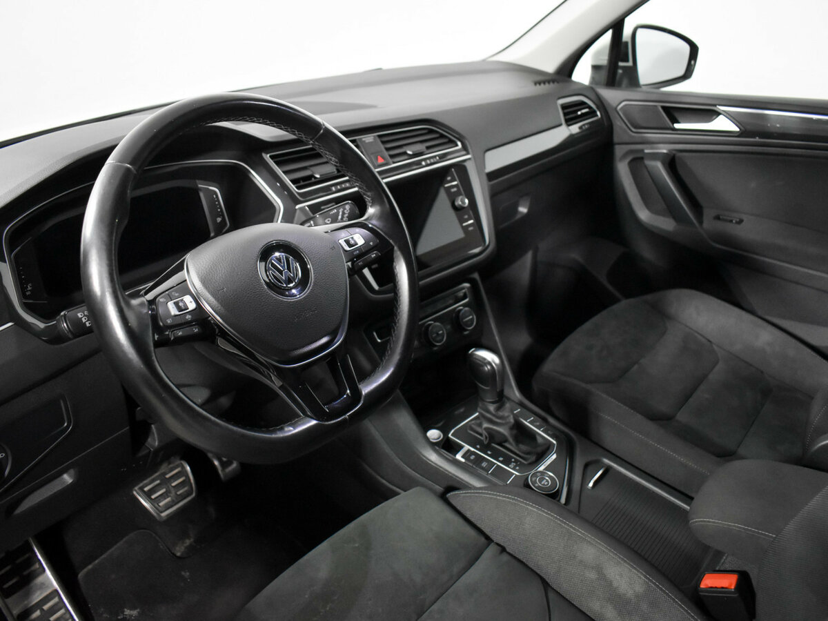 Volkswagen Tiguan II, 2020 Фото №7