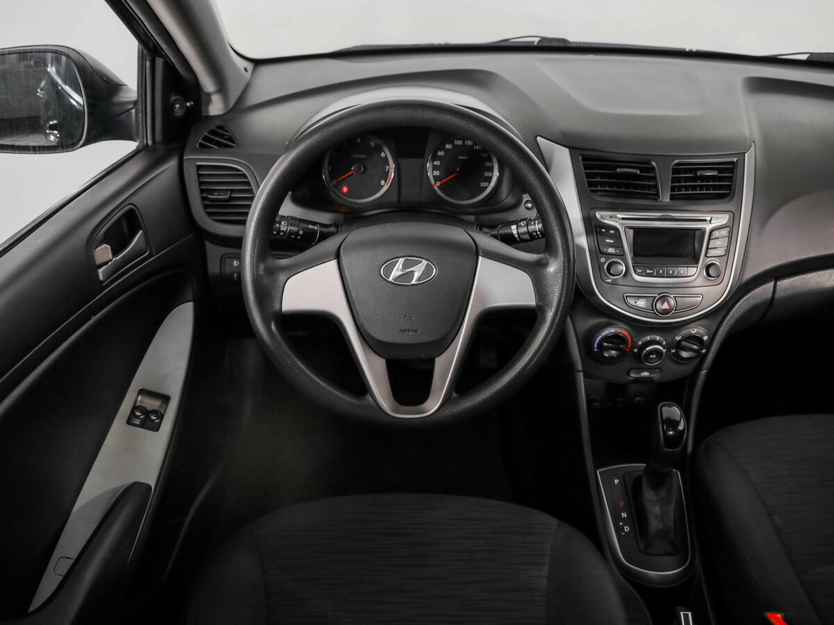 Hyundai Solaris I Рестайлинг, 2016 Фото №11