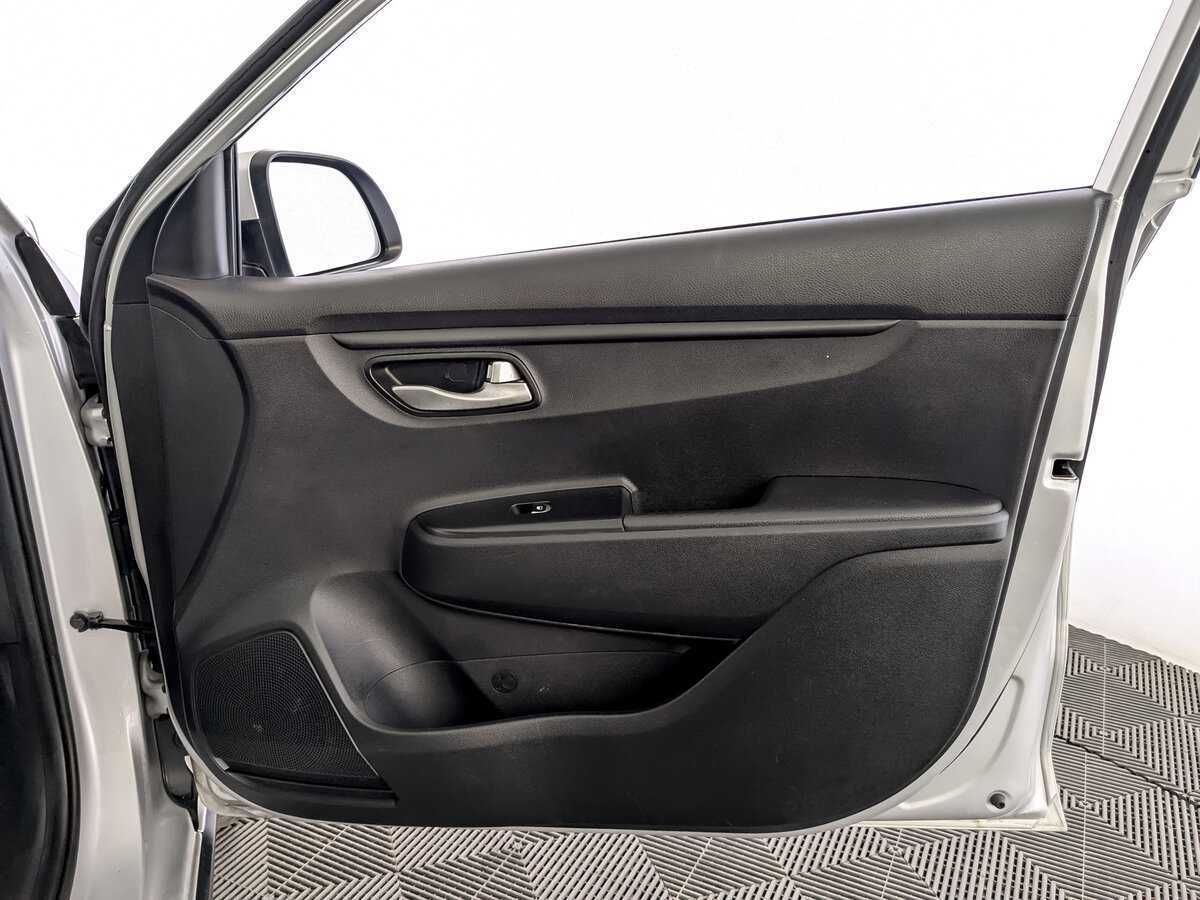 Kia Rio X-Line, 2020 Фото №23