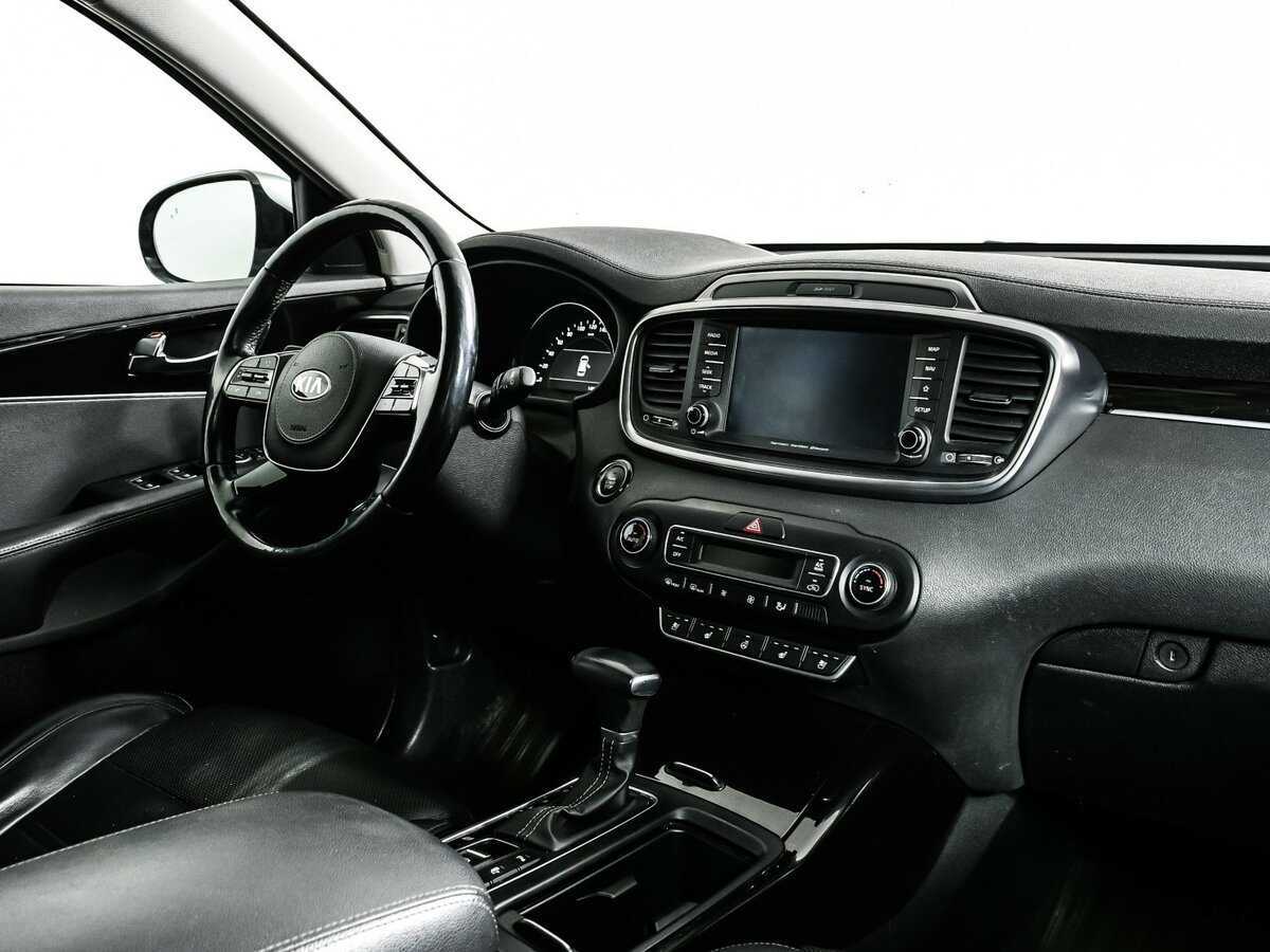 Kia Sorento, 2018 Фото №9
